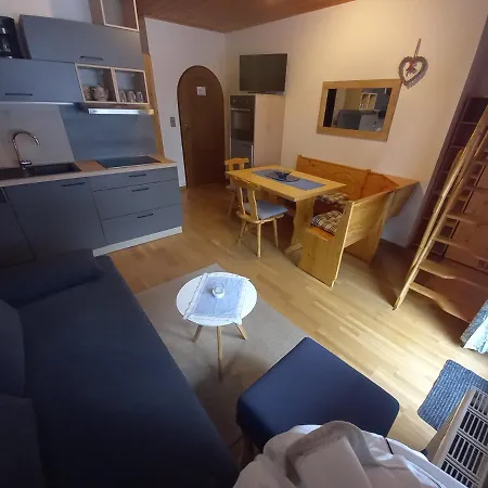 Almhaus Bluemel Apartament Turracher Hohe